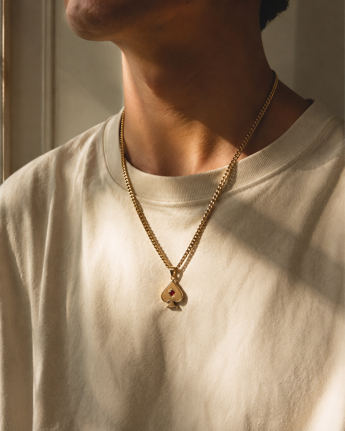 BUILT — Le Collier Pique