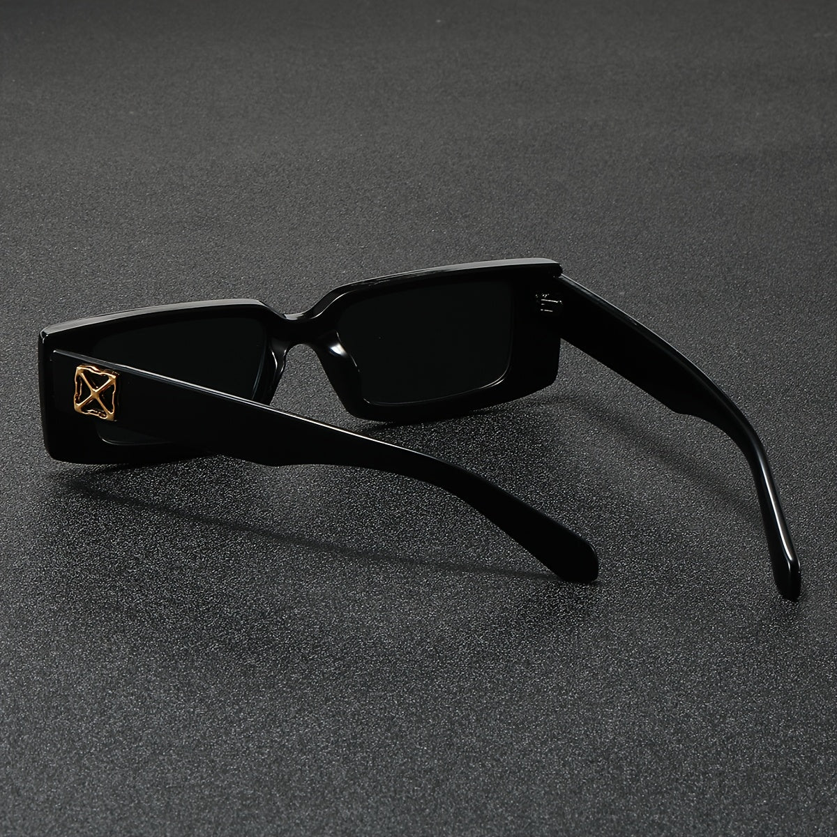 The Noir Shades