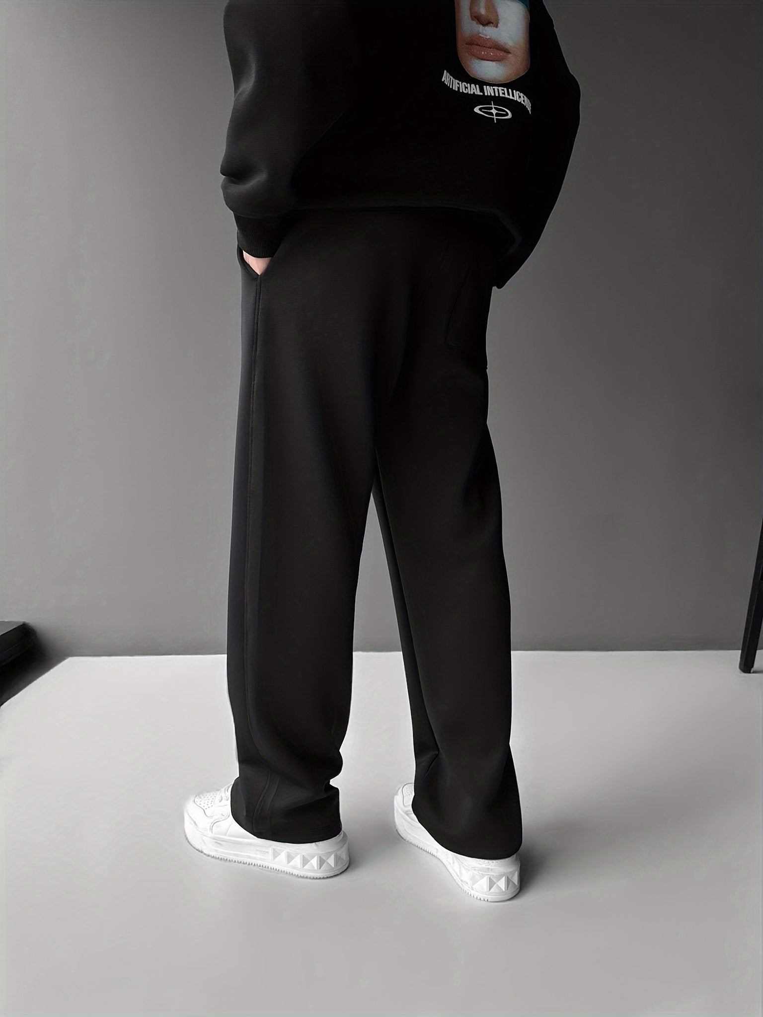 Ellison Pleated Trouser